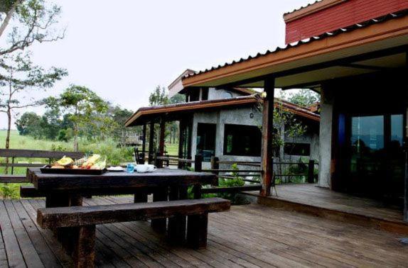 Wangnamkeaw In Love Wang Nam Khiao Luaran gambar